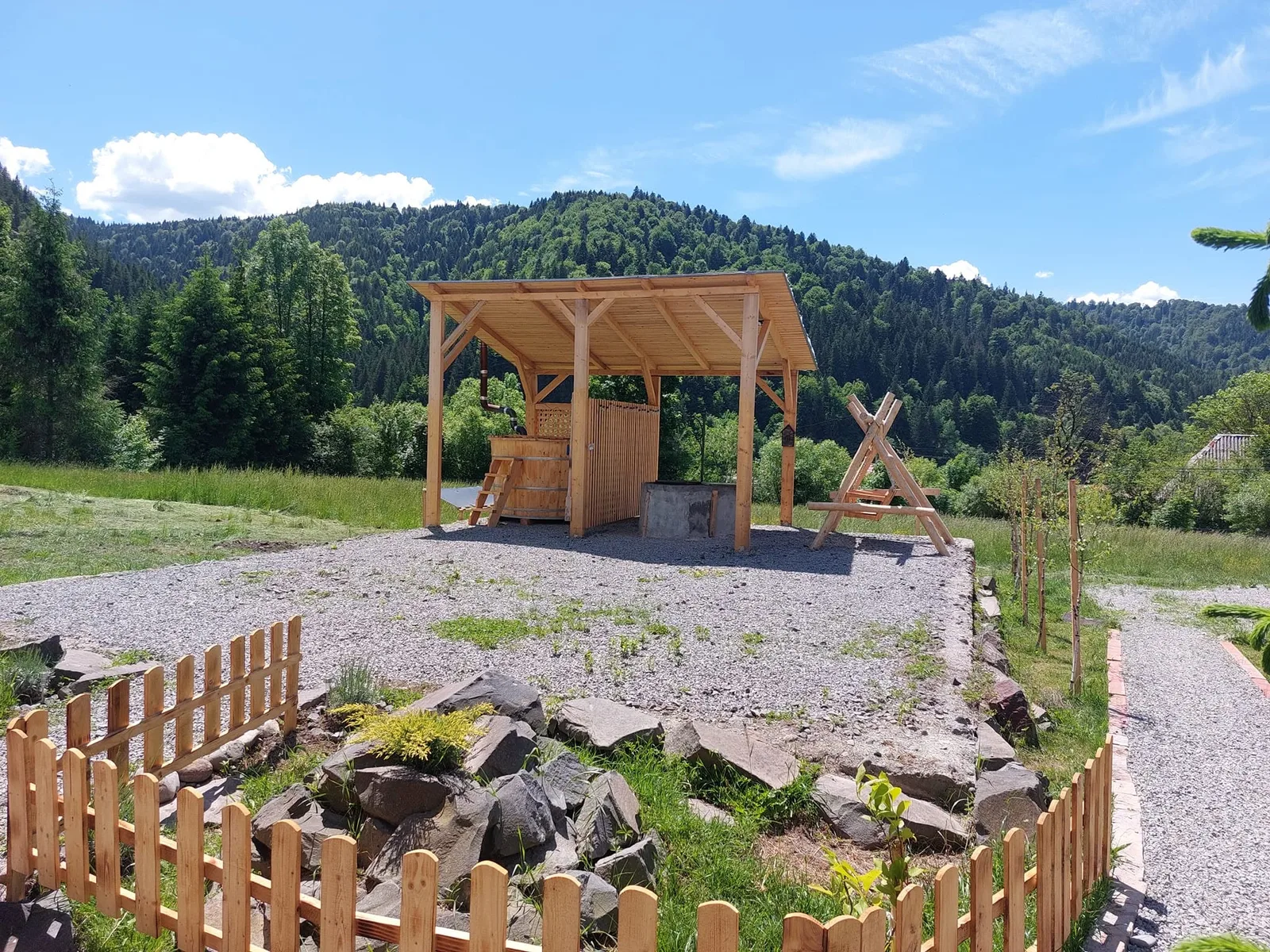 Cabana Mareea — Lunca Bradului — Lunca Bradului, Mureș