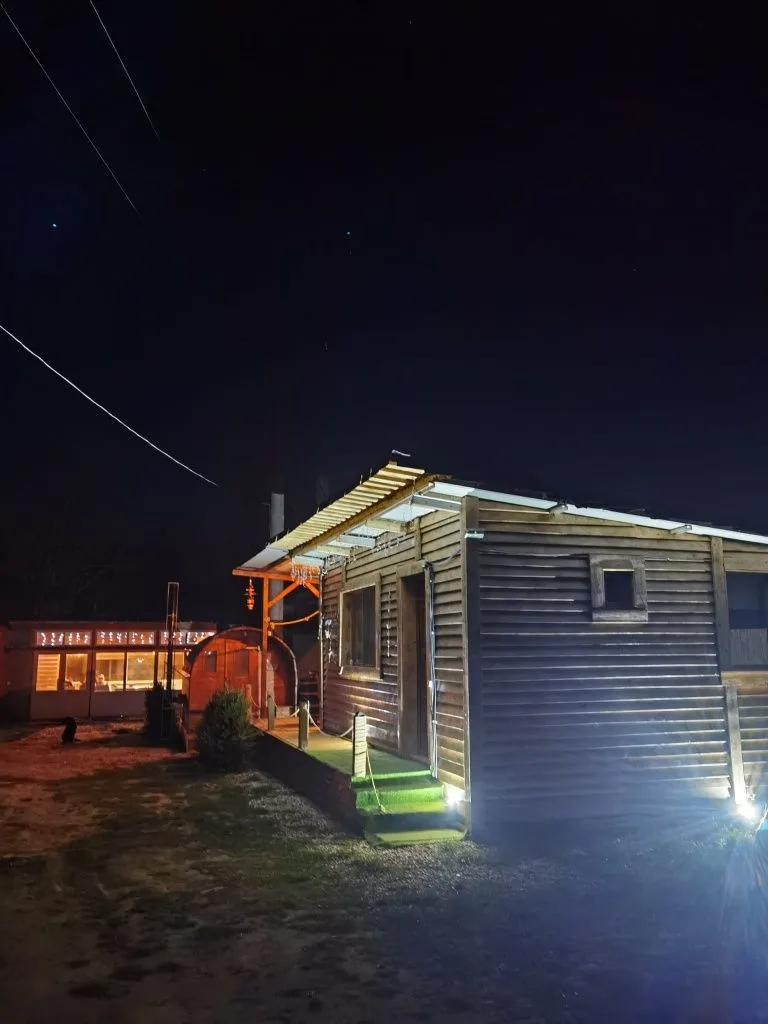 Cazare Cabană PISCINA 3 nopti cu una gratis luna septembrie — Eselnita, Mehedinți
