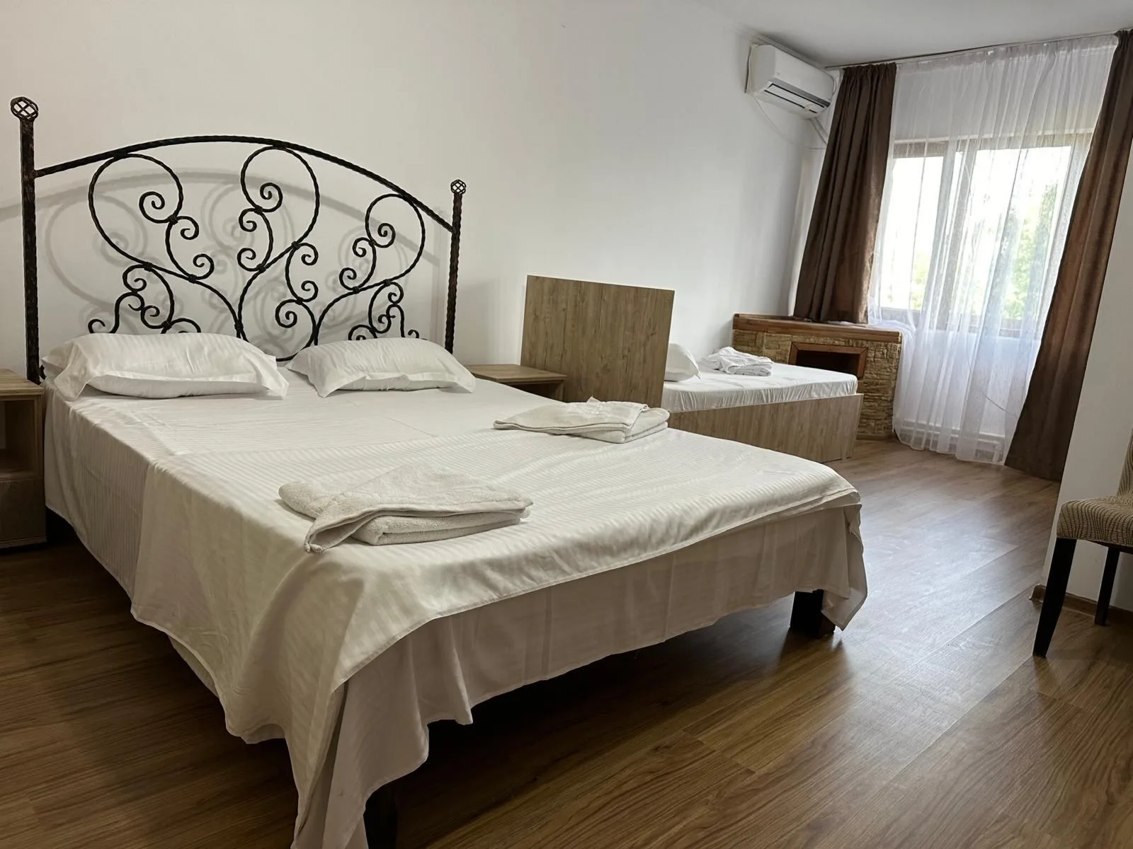 Cazare Rimnicul Sarat Pensiunea Rustic — Ramnicu Sarat, Buzău