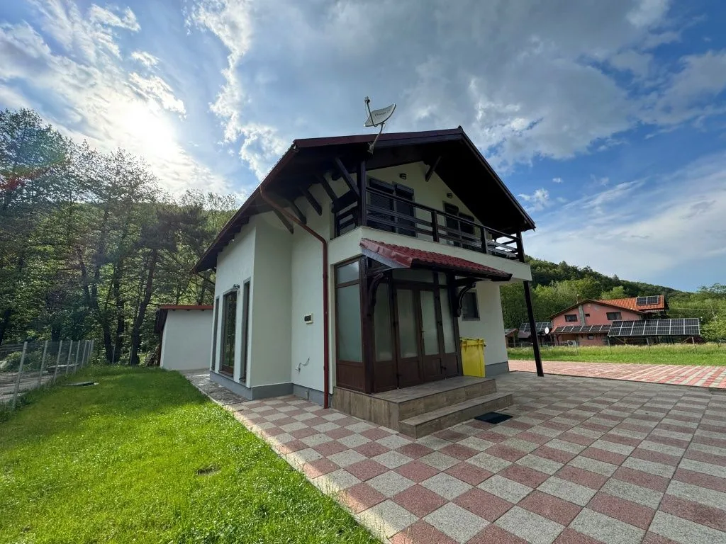 Cabana De Inchiriat Valiug Crivaia 12 locuri — Valiug, Caraș-Severin