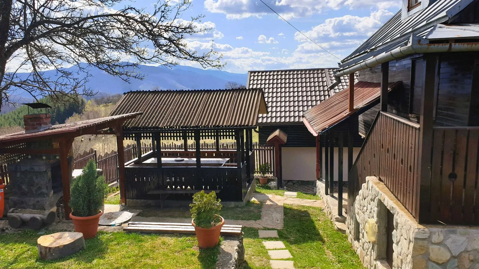 Cabană în Jiet, Hunedoara — Jiet, Hunedoara