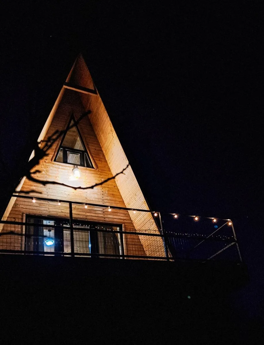 Cabană A-Frame Refugiu Montan de închiriat com Băișoara · Cluj-Napoca, Cluj — Cluj-Napoca, Cluj