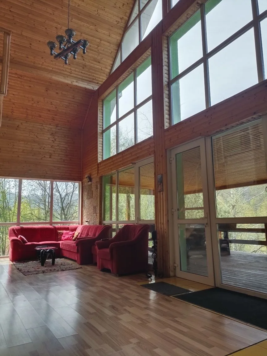 Cabana de închiriat pe malul Lacului Lesu, Bihor · Oradea, Bihor — Oradea, Bihor