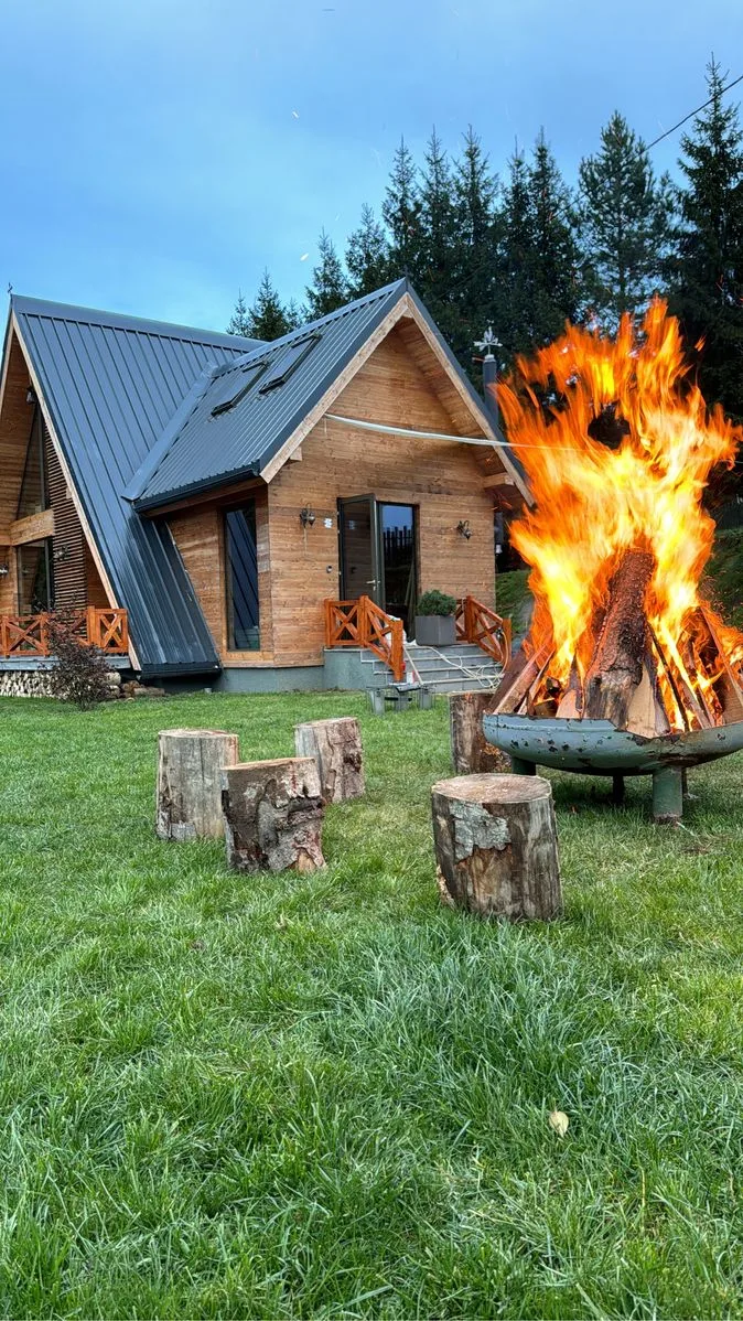 LA CABANE  - Comandau - Covasna — Comandau, Covasna