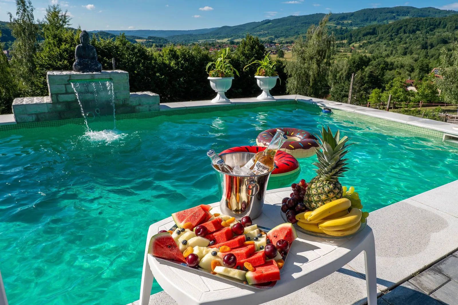 Pensiune de închiriat Sovata cu piscină incalzita — Sovata, Mureș