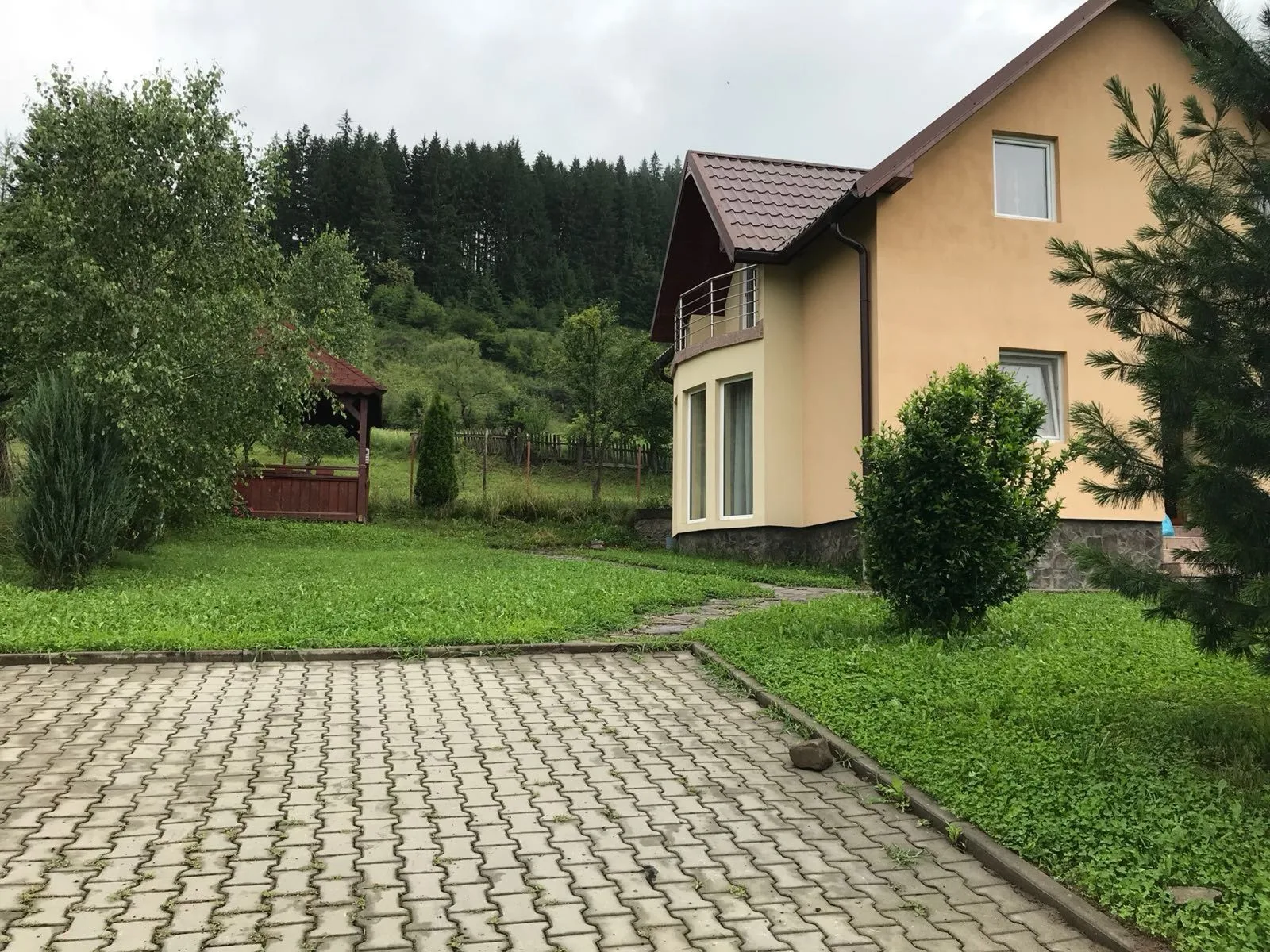 Cabană în Lunca Bradului, Mureș — Lunca Bradului, Mureș