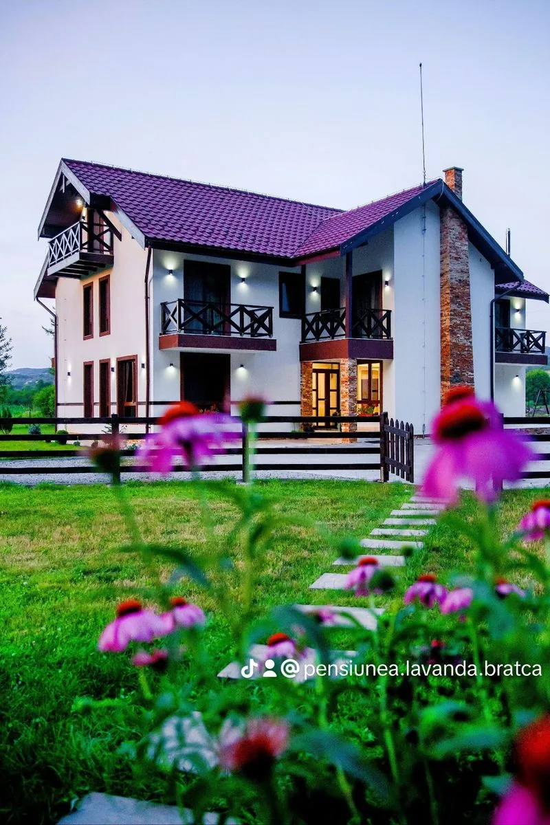 Cabana  de inchiriat cu jacuzzi, ciubar, loc de joaca  Bratca, Bihor — Bratca, Bihor