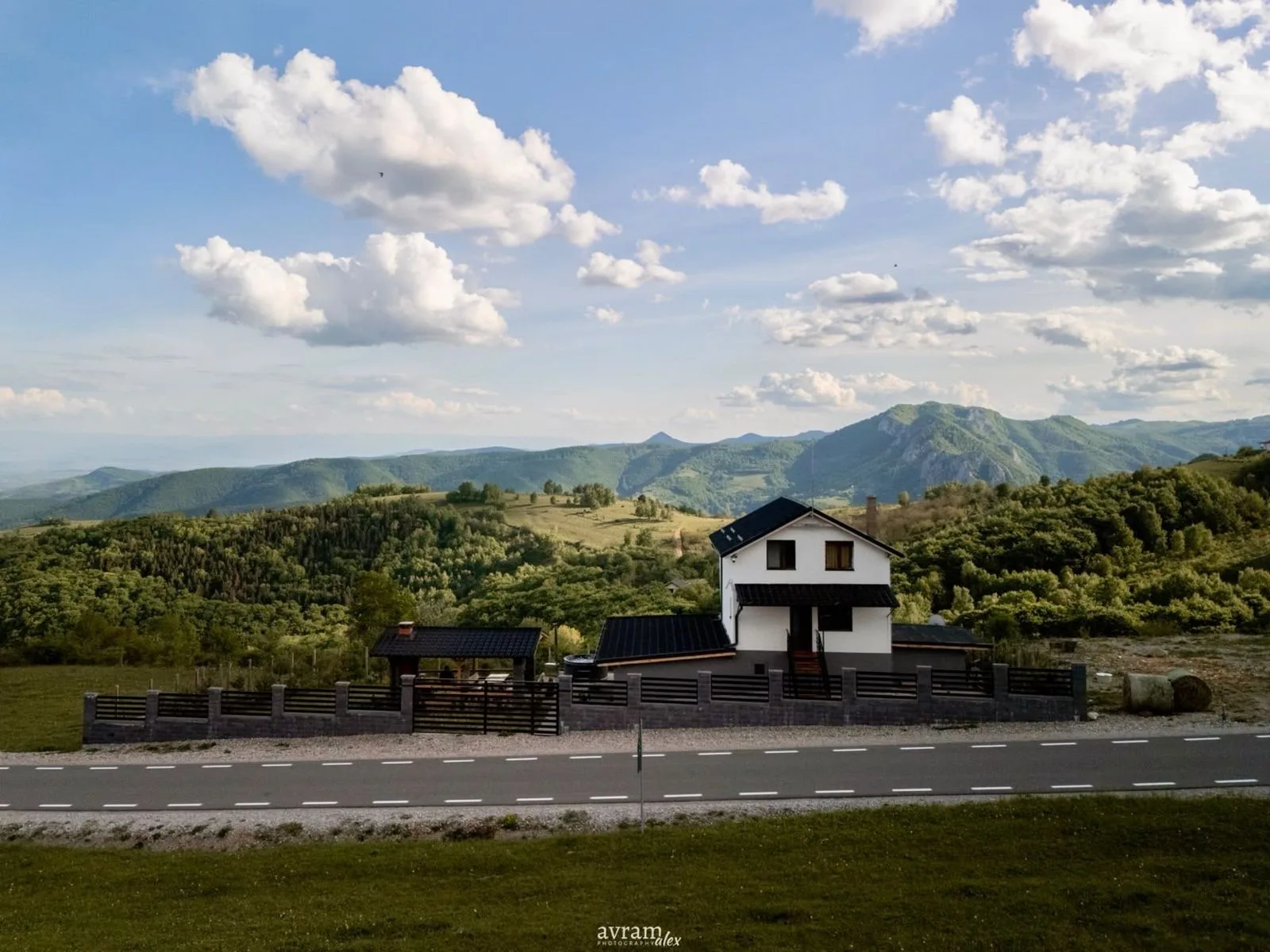 Cabană de închiriat - Transapuseana | Jacuzzi | Priveliste superbă — Ramet, Alba