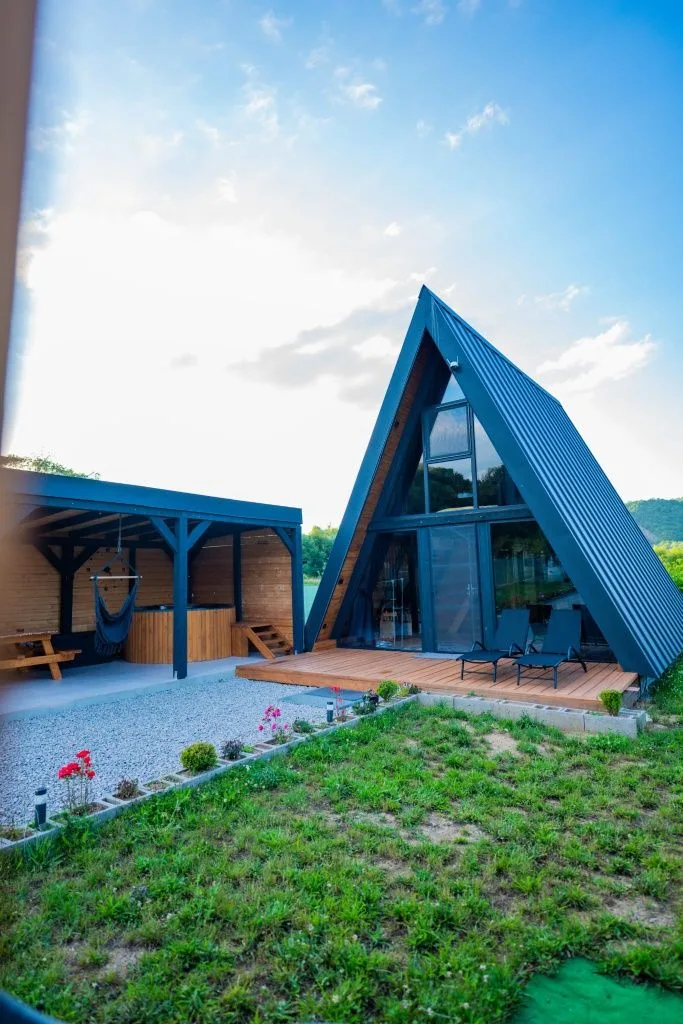 Cabana A-frame de Inchiriat — Bologa, Cluj