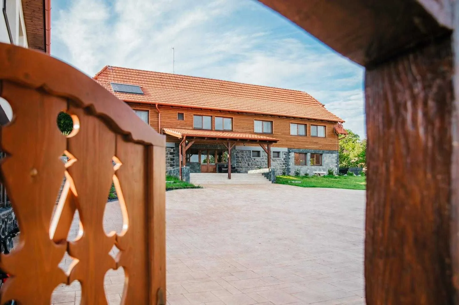 Cabana de inchiriat: 5 camere cu jacuzzi si sauna — Braisoru, Cluj