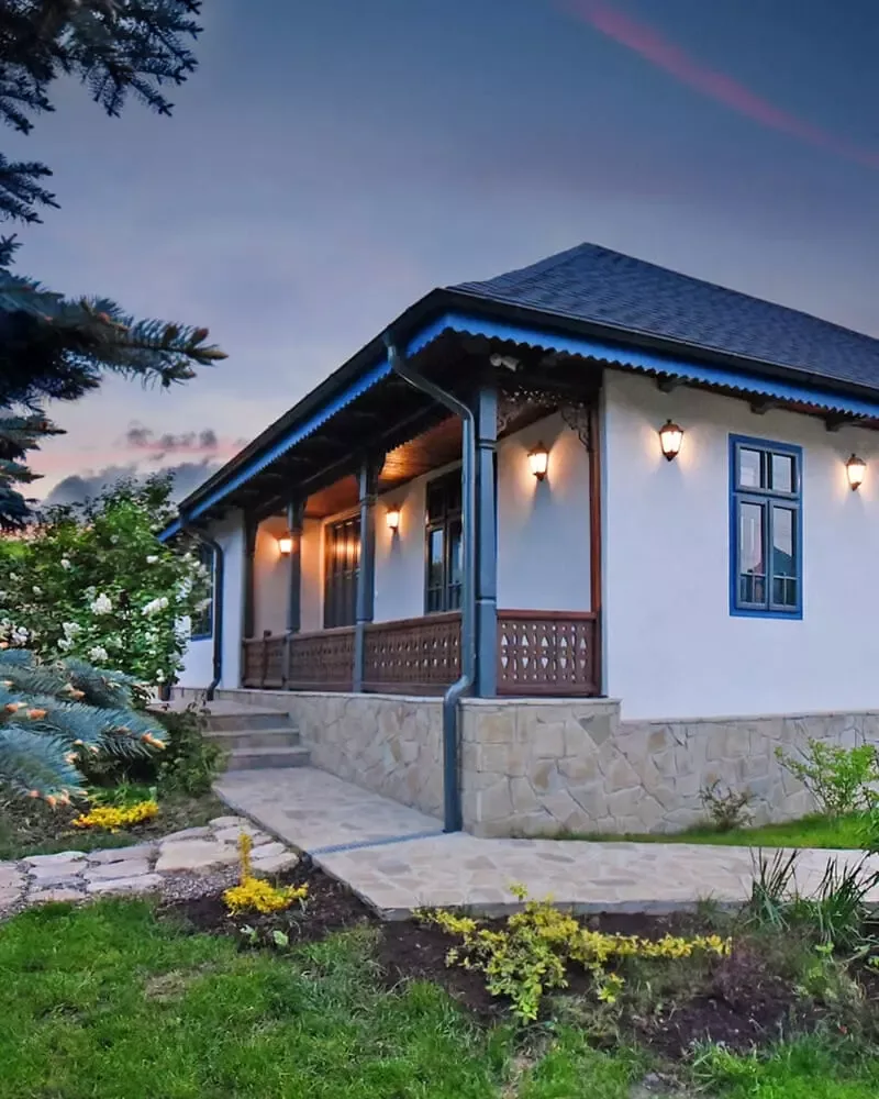 Magnetic House · Târgu Ocna, Bacău — Târgu Ocna, Bacău